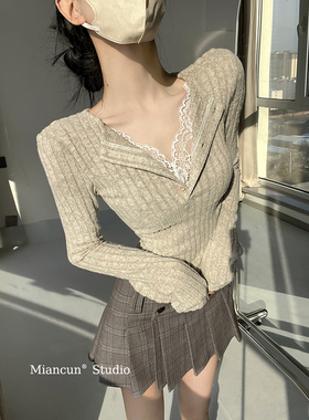 MianCun纯欲蕾丝拼接假两件V领坑条针织衫气质修身T恤内搭上衣女