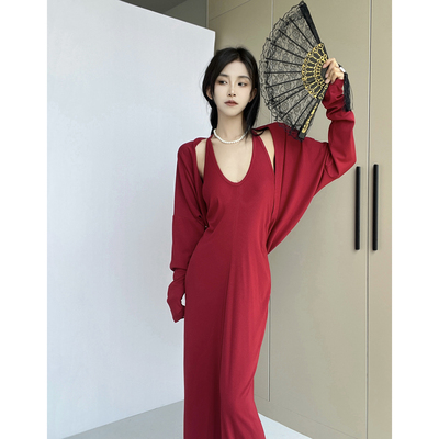 松弛感超好看红色吊带连衣裙女