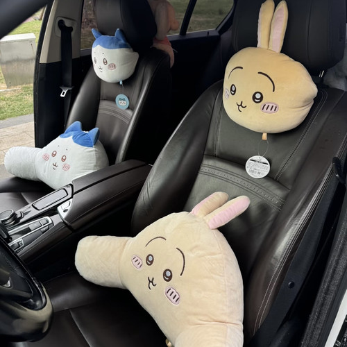 卡通吉伊卡哇车载毛绒抱枕小八汽车饰四季头枕护颈枕女生可爱靠枕