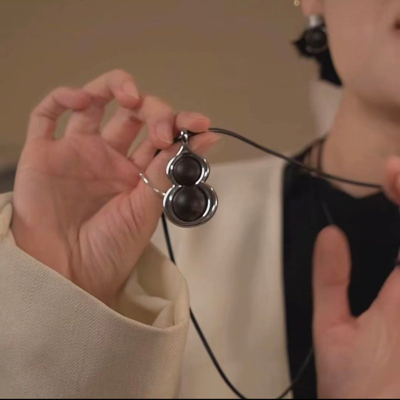 复古可调节黑色葫芦项链女时尚高级感轻奢气质长款沐葫毛衣链配饰