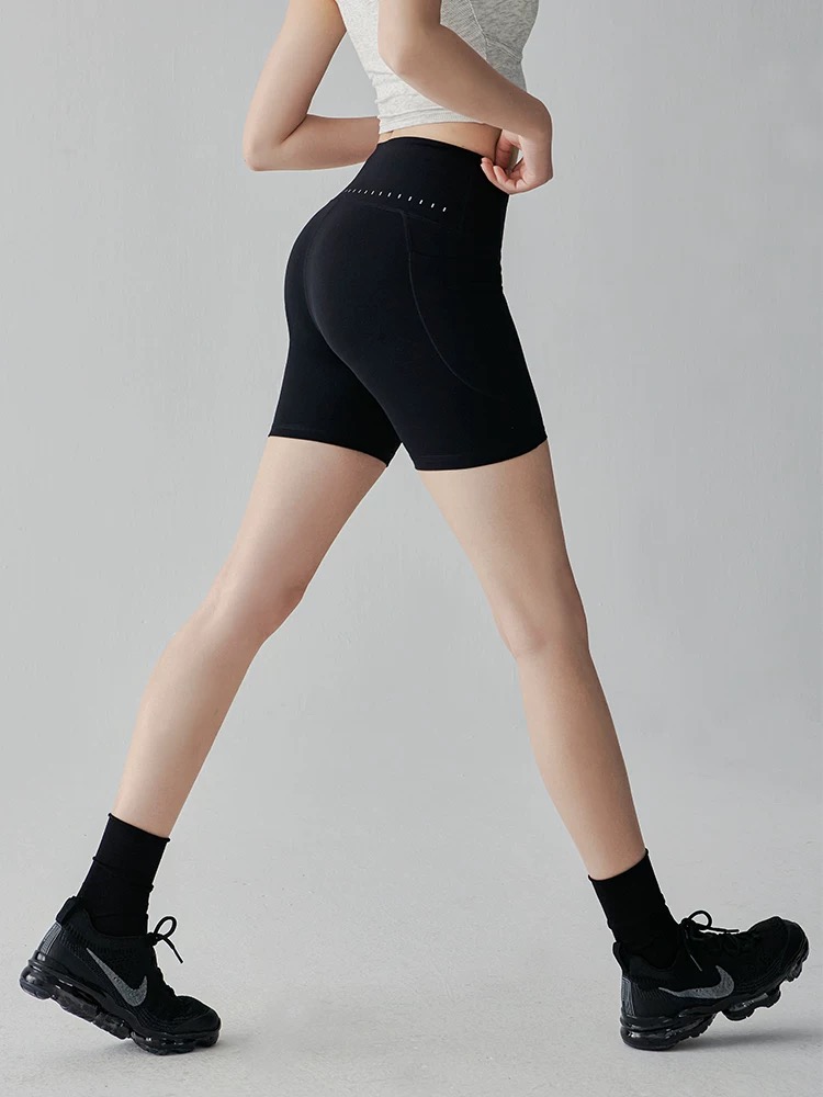 高腰蜜桃提臀无尴尬线外穿骑行健身跑步口袋运动短裤四分瑜伽裤女