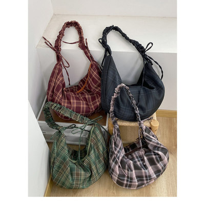 秋季新款韩系复古单肩斜挎包百搭