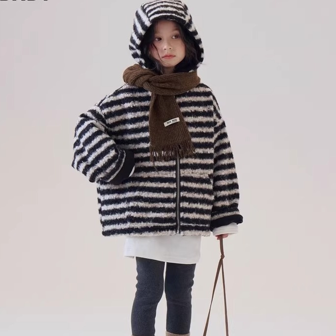 女童冬季加绒加厚外套2025新款女大童冬装韩版洋气条纹连帽毛毛衣