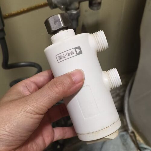 智能马桶过滤器一进二出三通通用