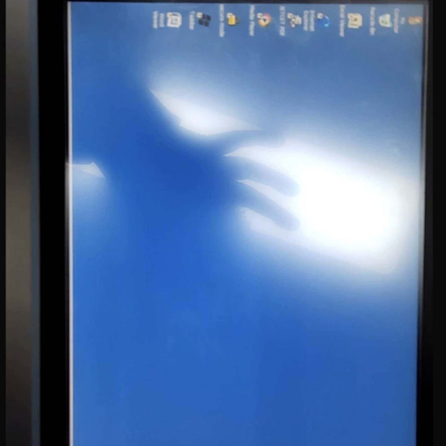 可维修西门子TP1200显示屏，6AV2 124-0Ax0.已经维议价