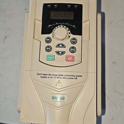 可维修大DARING变频器 DR300H-T3-2R2G/4R0议价