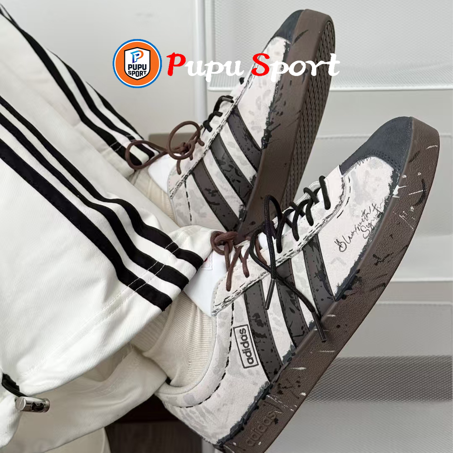 Adidas neo VL 捣蛋玩偶潮流涂鸦做旧低帮休闲板鞋男女鞋定制鞋