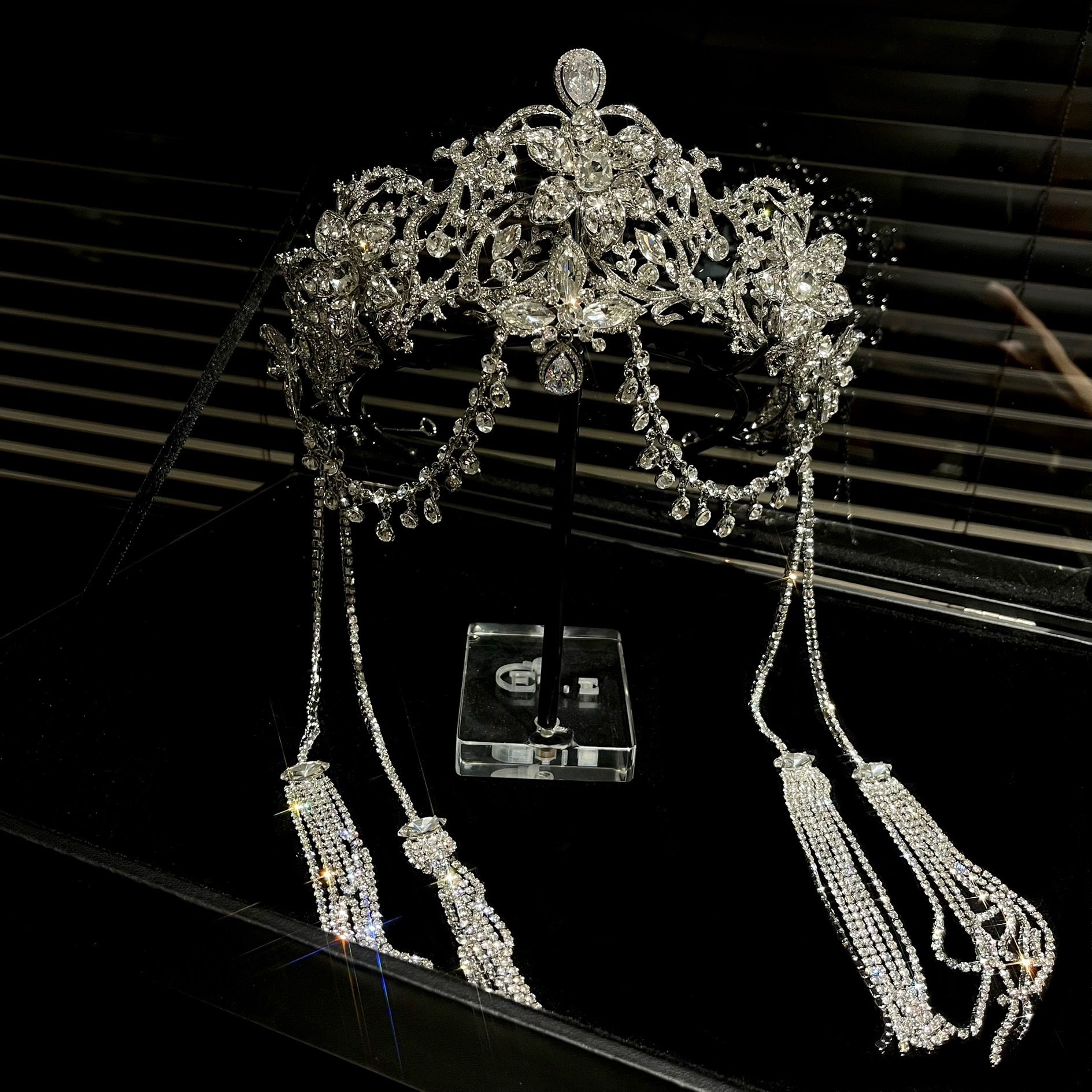 金钻新娘ETE水钻锆石皇冠头饰流苏奢华高级婚纱礼服百搭造型发饰