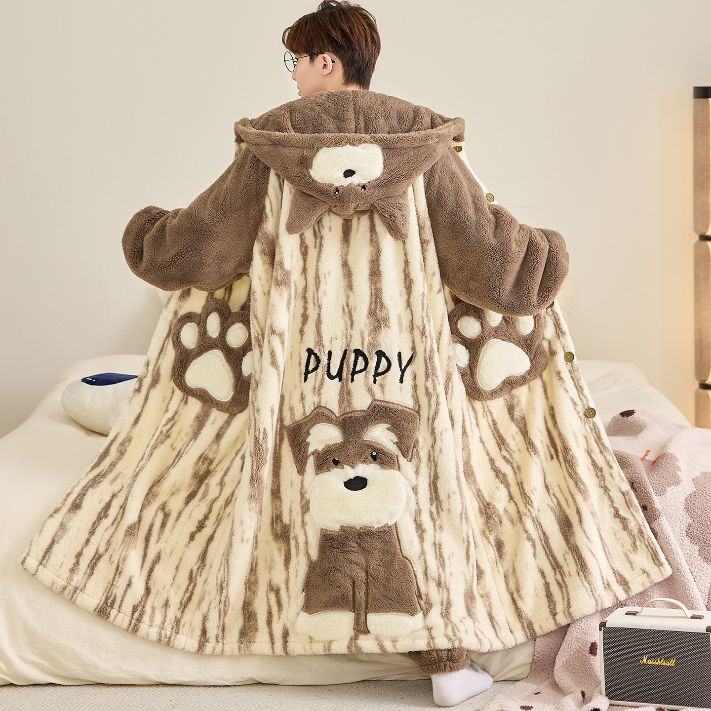 可爱风珊瑚绒睡袍男秋冬季加厚保暖加肥加大码卡通连帽家居服浴袍