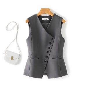 西装马甲女2026春装新款时髦洋气短款外搭叠穿高端别致收腰小马夹