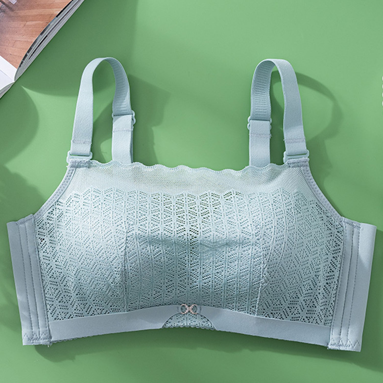 薄款抹胸内衣女秋小胸聚拢加厚裹c胸无钢圈胸罩性感蕾丝防走光文