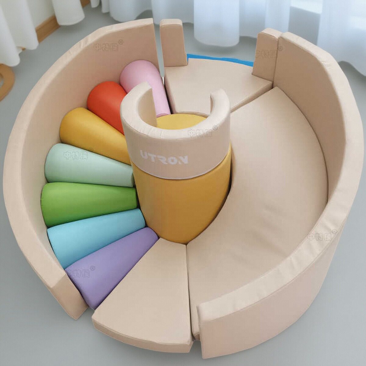 室内儿童旋转滑梯蜗牛爬滑梯可定制儿童乐园游乐场淘气堡大攀爬梯