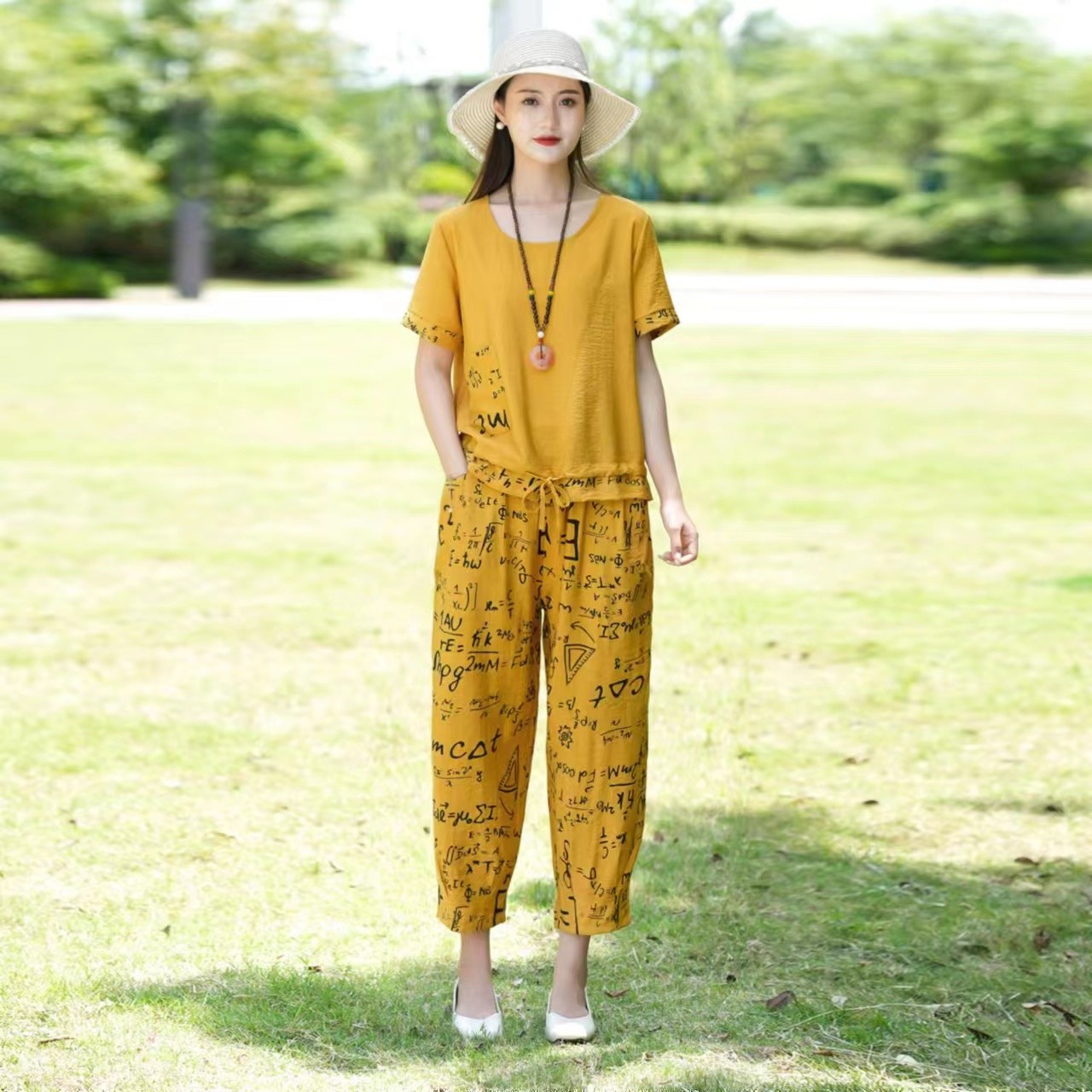 妈妈装套装女夏季T恤时尚洋气短袖中年夏装棉麻新款宽松女两件套