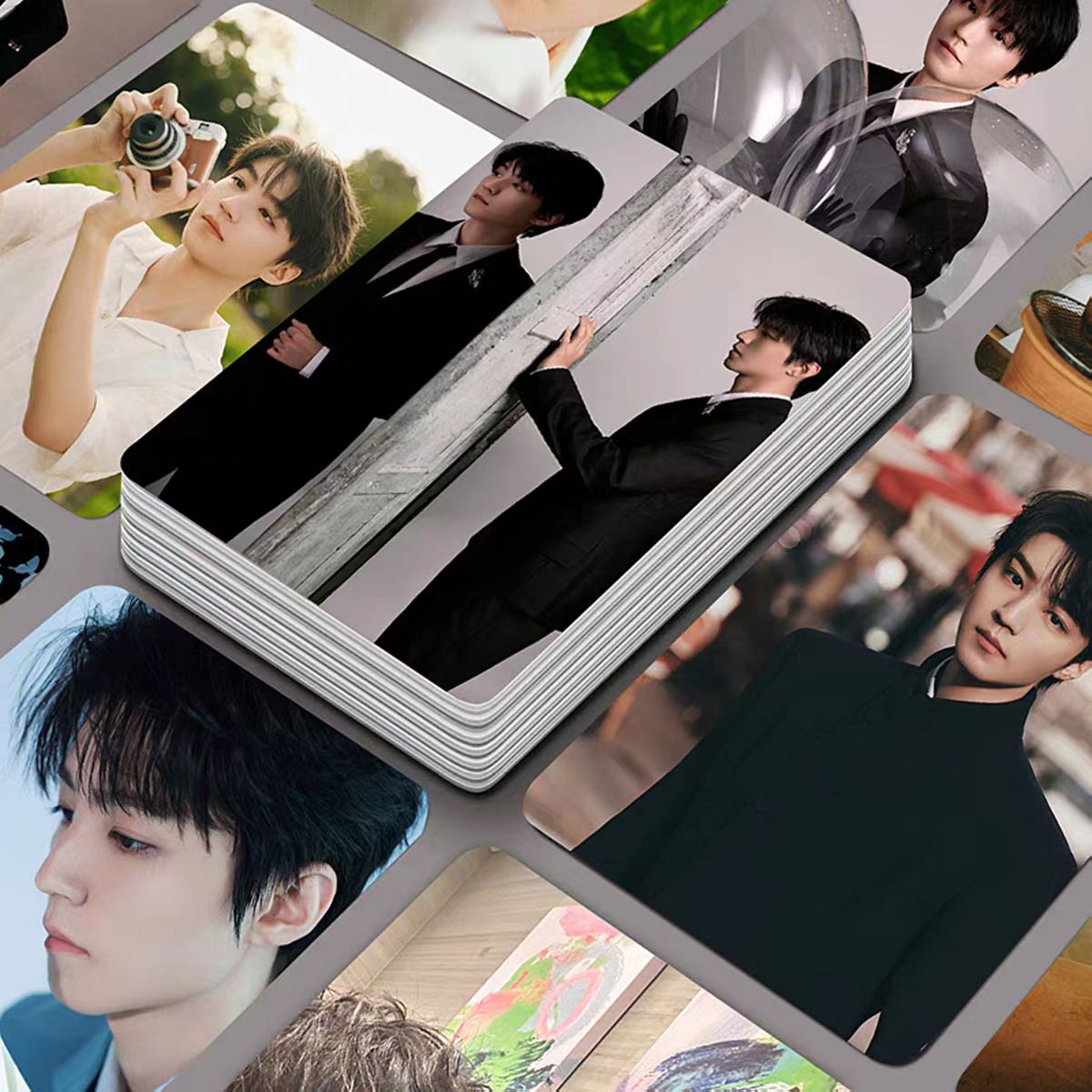 王俊凯明信片新款写真高清当代