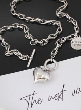 X32嘻哈辣妹风~hiphop风粗款爱心吊甜酷坠项链高级感卫衣毛衣链