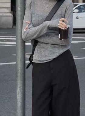 初春精纺羊毛针织衫女烟灰色卷边低圆领微透打底内搭显瘦防晒上衣