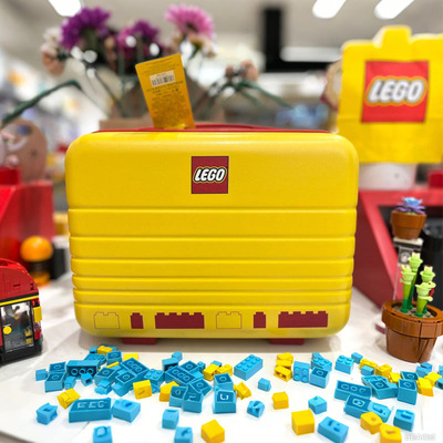 LEGO乐高新款小型便携手提箱