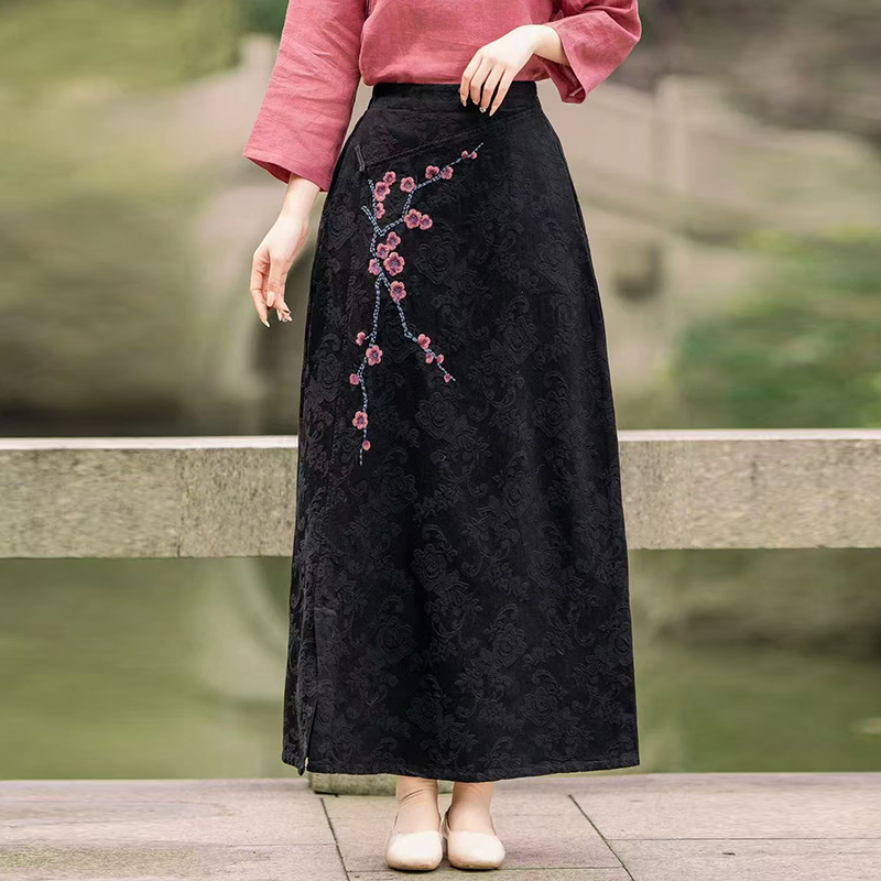 梅子家新款棉麻提花刺绣半身裙女文艺绣花盘扣流苏修身显瘦亚麻裙