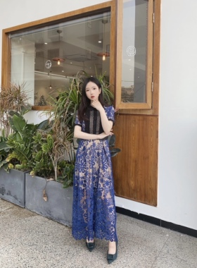 春夏新款水溶蕾丝衬衫领修身显瘦连衣裙