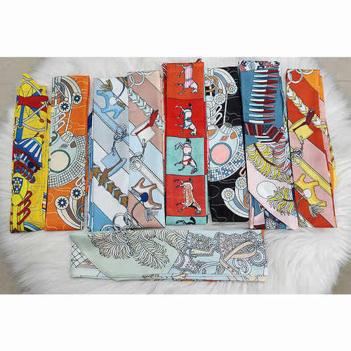 女士几何图案铂金新款丝巾