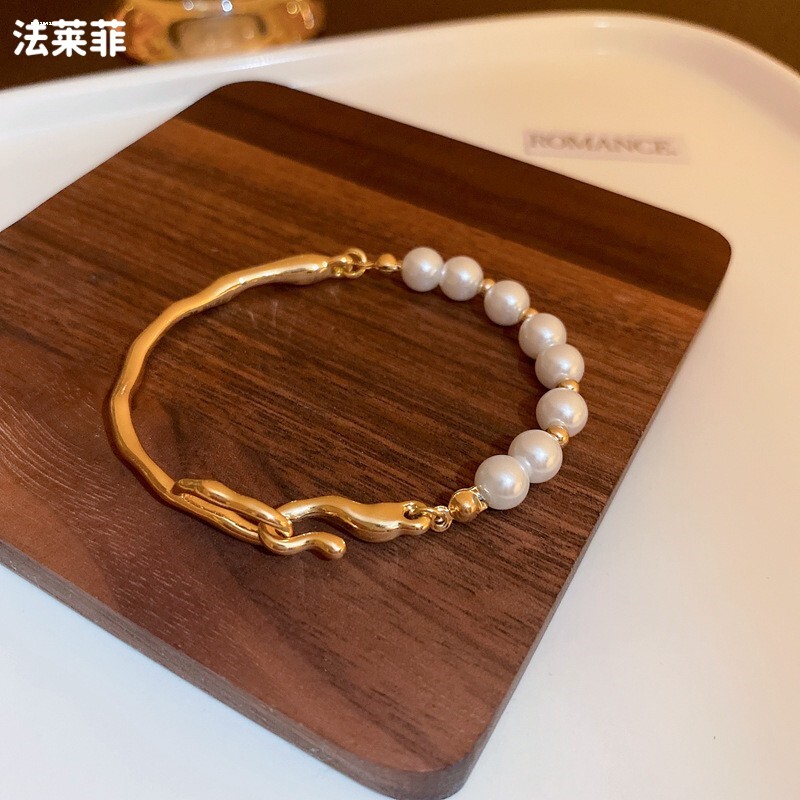 BAROQUE VINTAGE FRESHWATER PEARL STITCHING BRACELET WOMENS NICHE DESIGN SENSE IRREGULAR METAL PULL-OUT BRACELET ORNAMENT