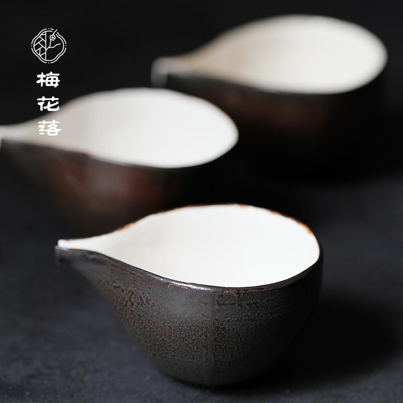 手捏陶瓷家用公道杯梅花落
