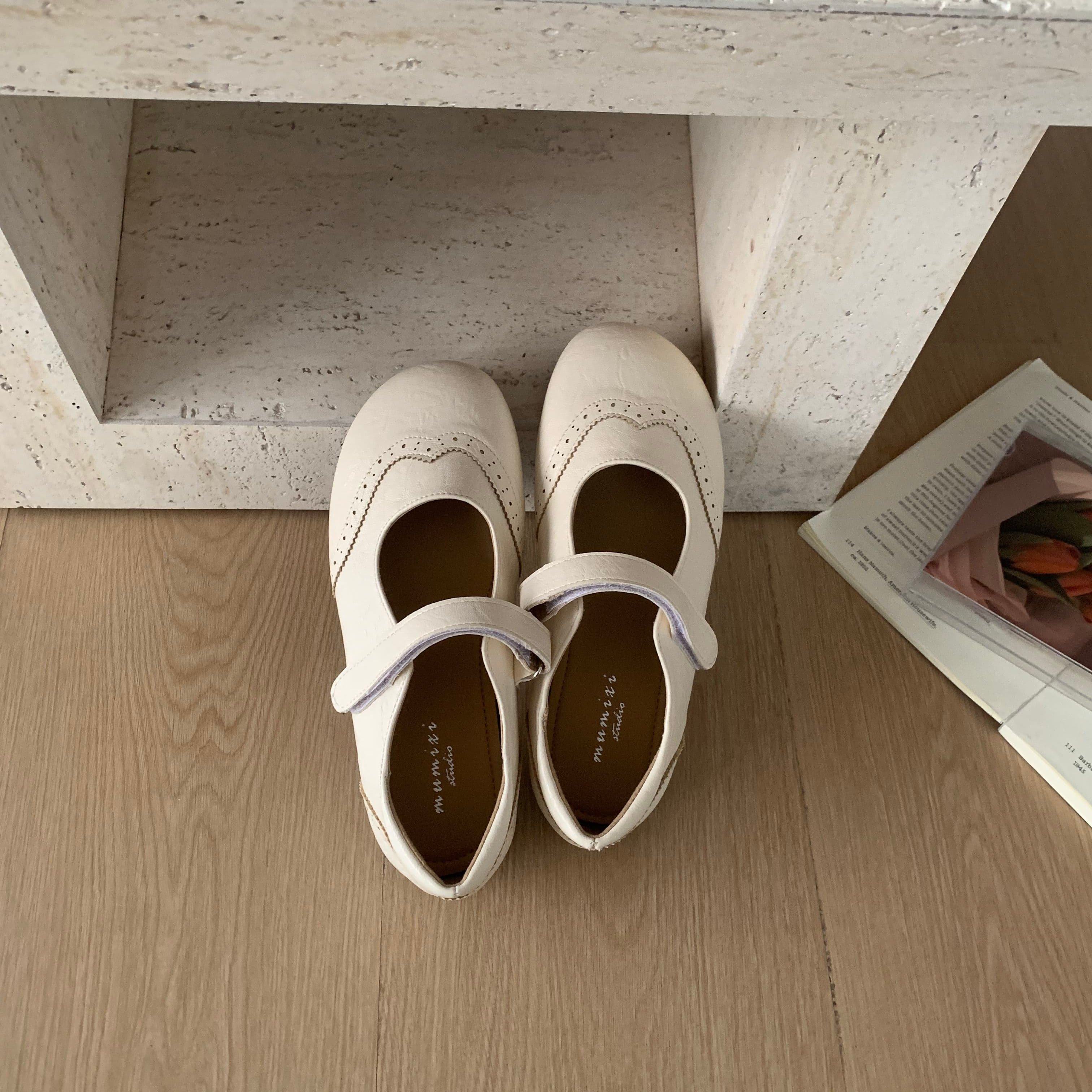 复古雕花玛丽珍鞋女平底一字扣带浅口单鞋优雅百搭真皮奶奶鞋春新,女鞋,浅口单鞋,淘宝优惠券,粉丝福利购,淘宝优惠卷