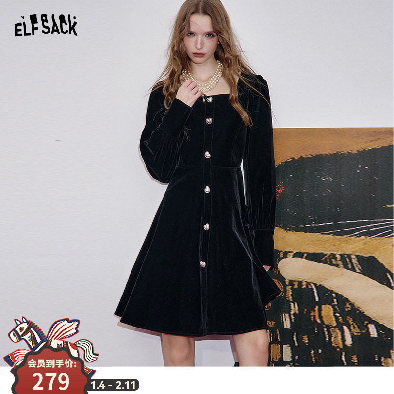 妖精的口袋法式方领丝绒连衣裙女2025年秋冬新款新年穿搭小黑裙
