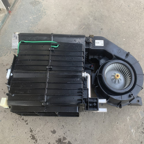 拆试验车蒸发箱壳体需要壳的联系 里边配件赠送适用久保田收割机