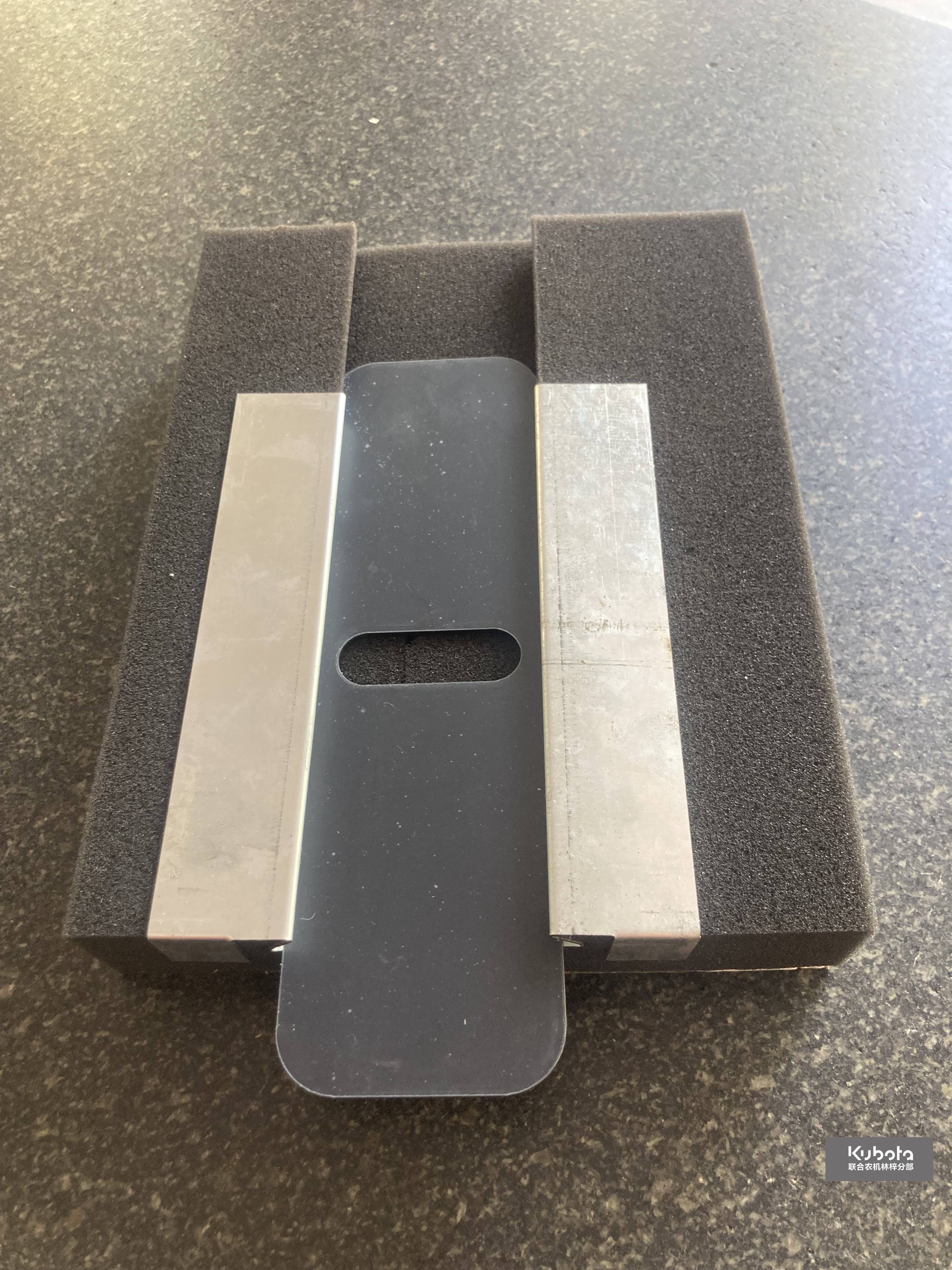 久保田9881001008108全喂入收割机无级变速手柄防尘海绵塑料滑板