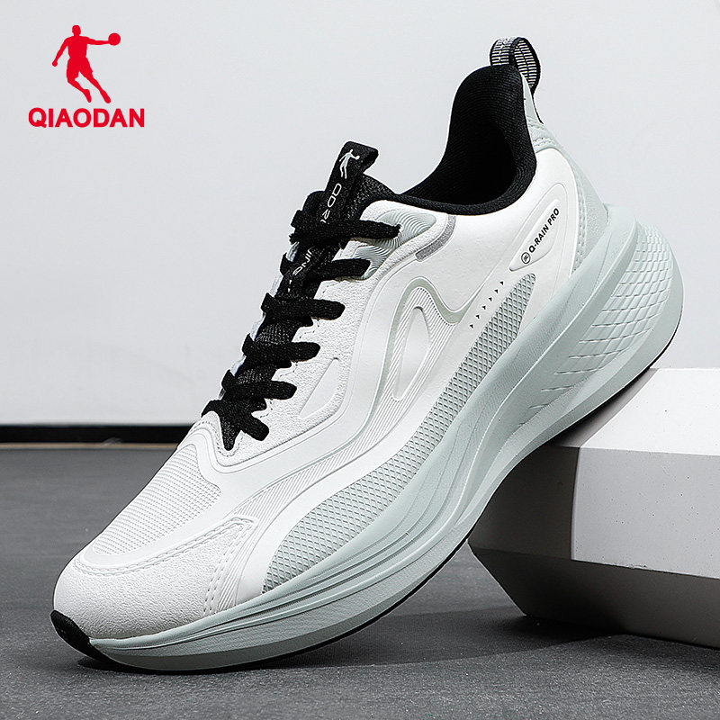 乔丹男鞋跑步鞋轻便透气防滑减震轻质学生系带时尚休闲鞋运动鞋