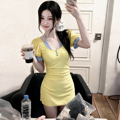 甜美黄短袖裙连体泳衣显瘦速干