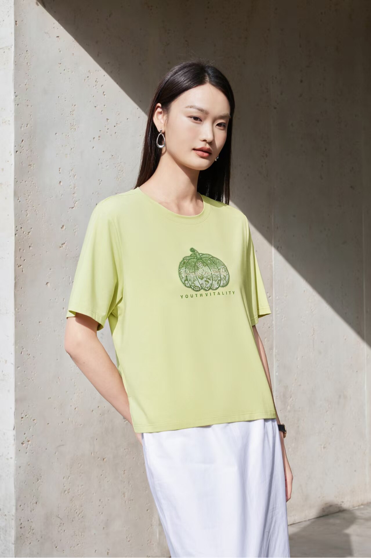 绝配t恤6297夏季新款2025休闲宽松百搭刺绣短袖棉质体恤衫上衣女