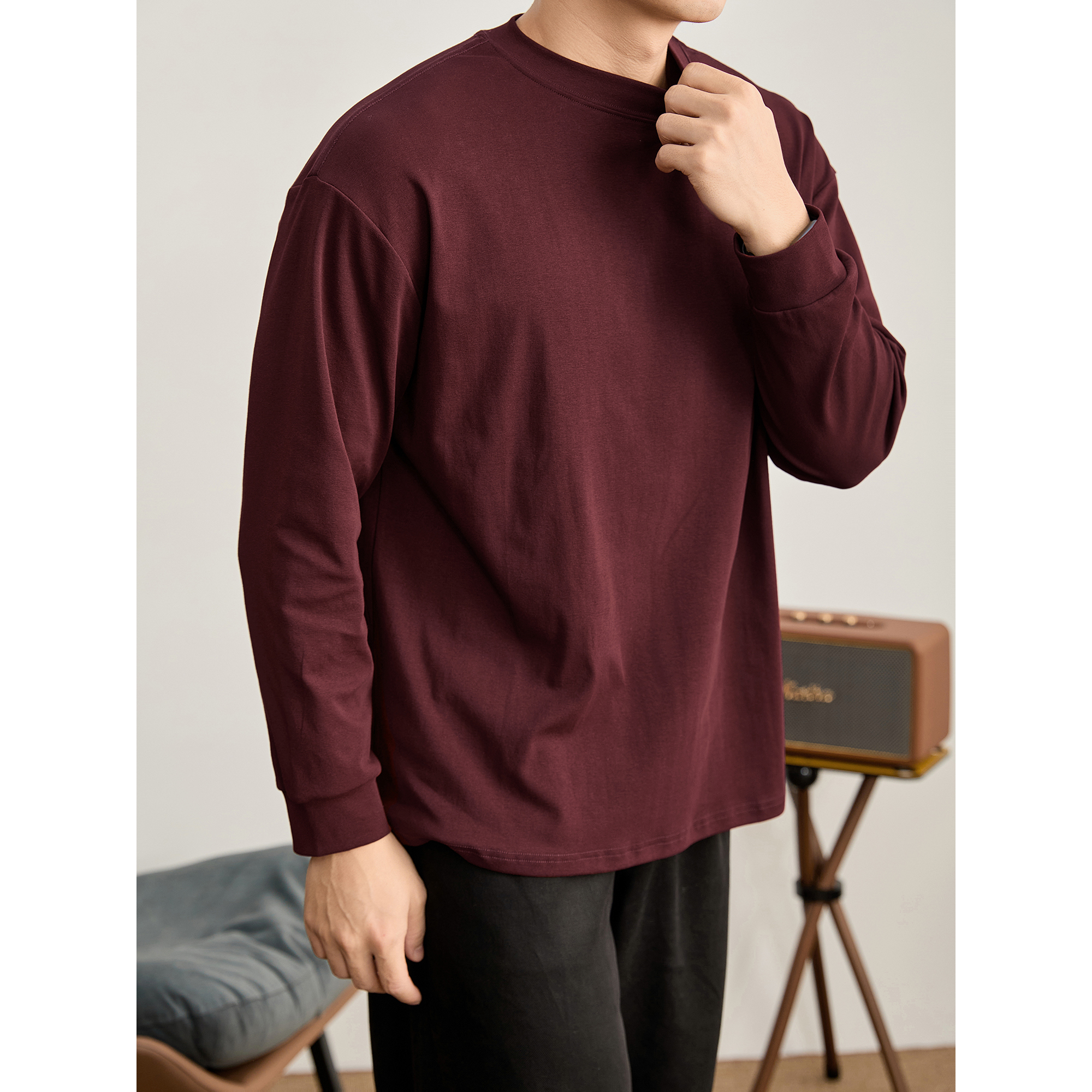 LUUD 安哥拉红圆领长袖T恤衫男士字母小标签中线拼接设计休闲卫衣