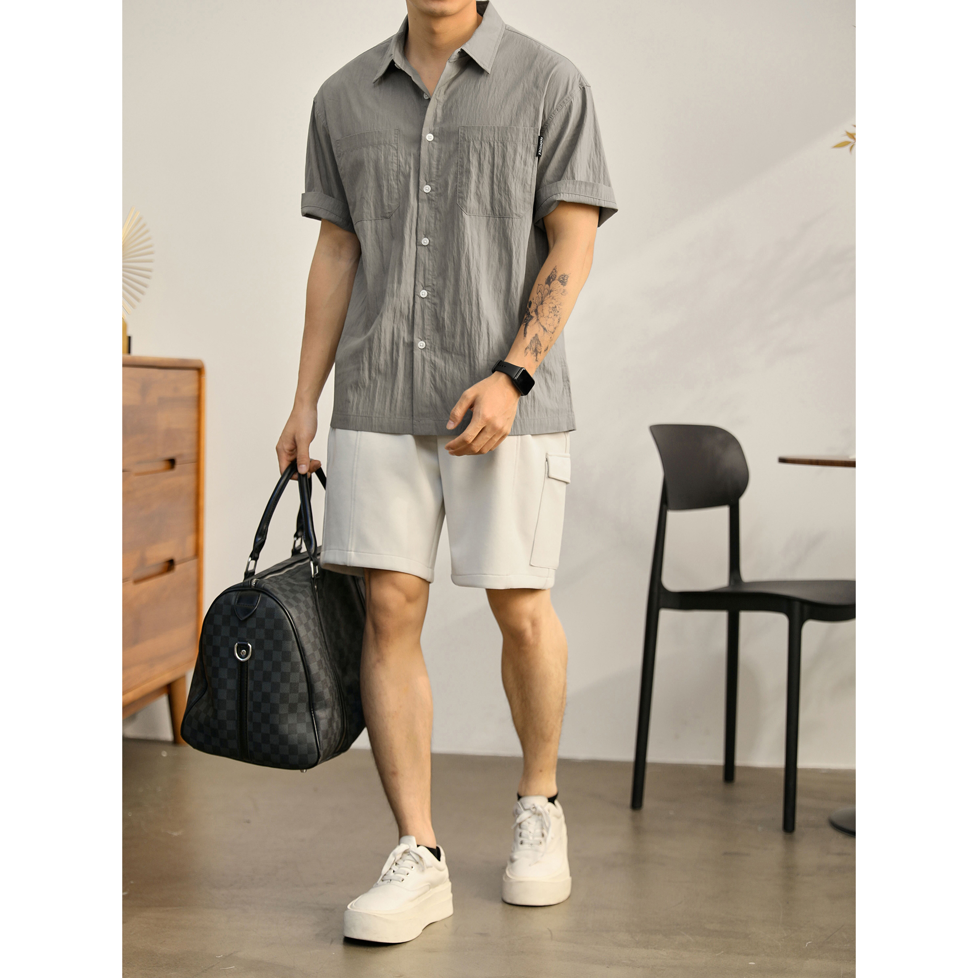 LUUD 夏季男士休闲复古皱感衬衣日系双口袋简约纯色翻领短袖衬衫