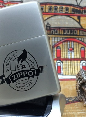 原装 1993年C全新银灰烤漆金属漆印圆标飘带防风打火机 ZIPPO