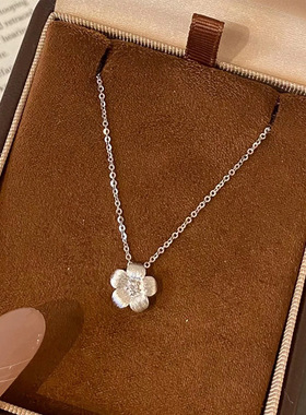 S925纯银有钱花项链女中古风立体拉丝工艺甜美花朵锁骨链高级感