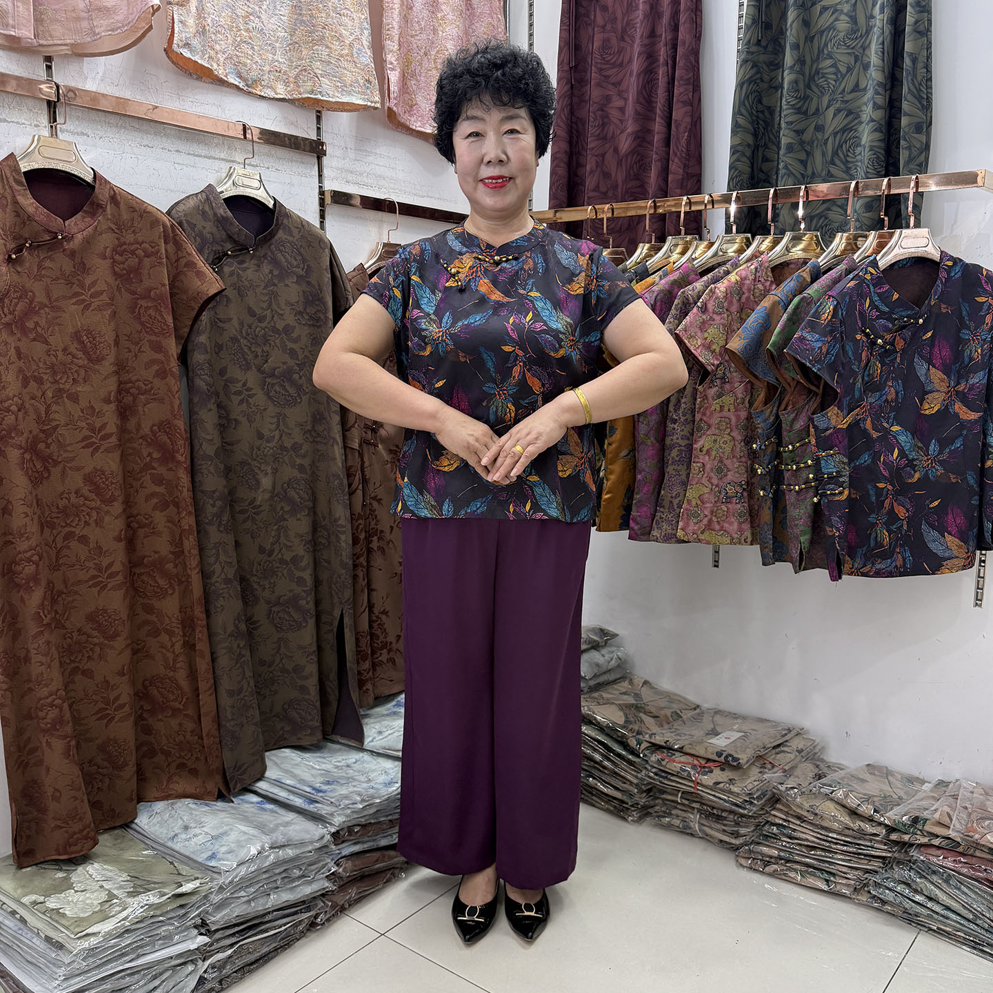 2026夏季新中式妈妈套装印花立领盘扣短袖上衣+紫色阔腿裤两件套