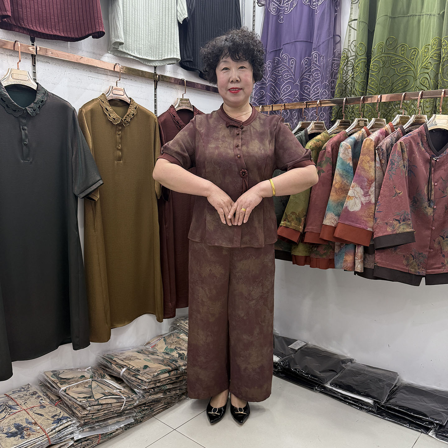中老年夏季中式印花两件套立领盘扣短袖宽松大码遮肉妈妈阔腿套装
