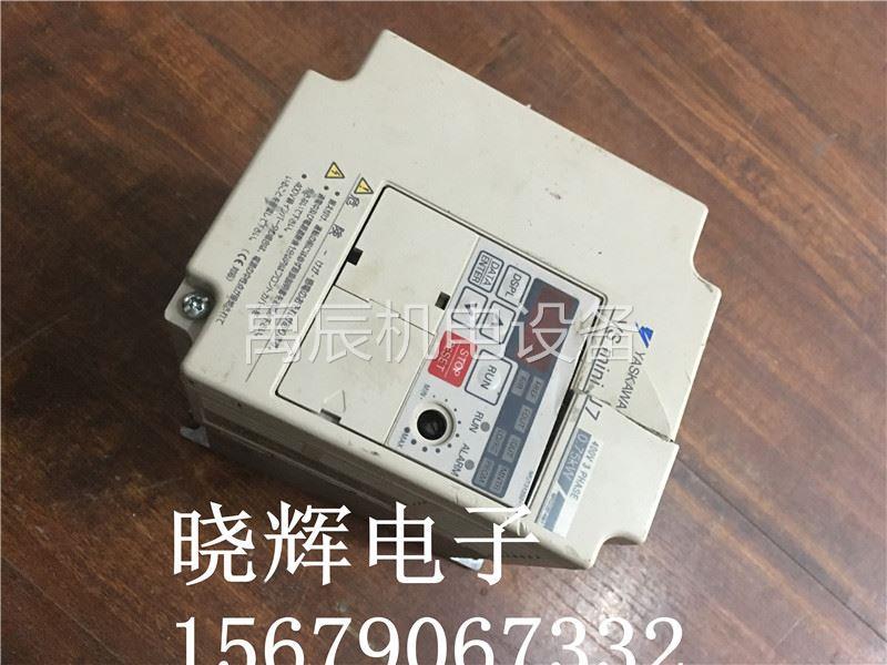 议价产品安川变频器CIMR-J7AA40P7 0.75KW 380V实物拍摄测试包好