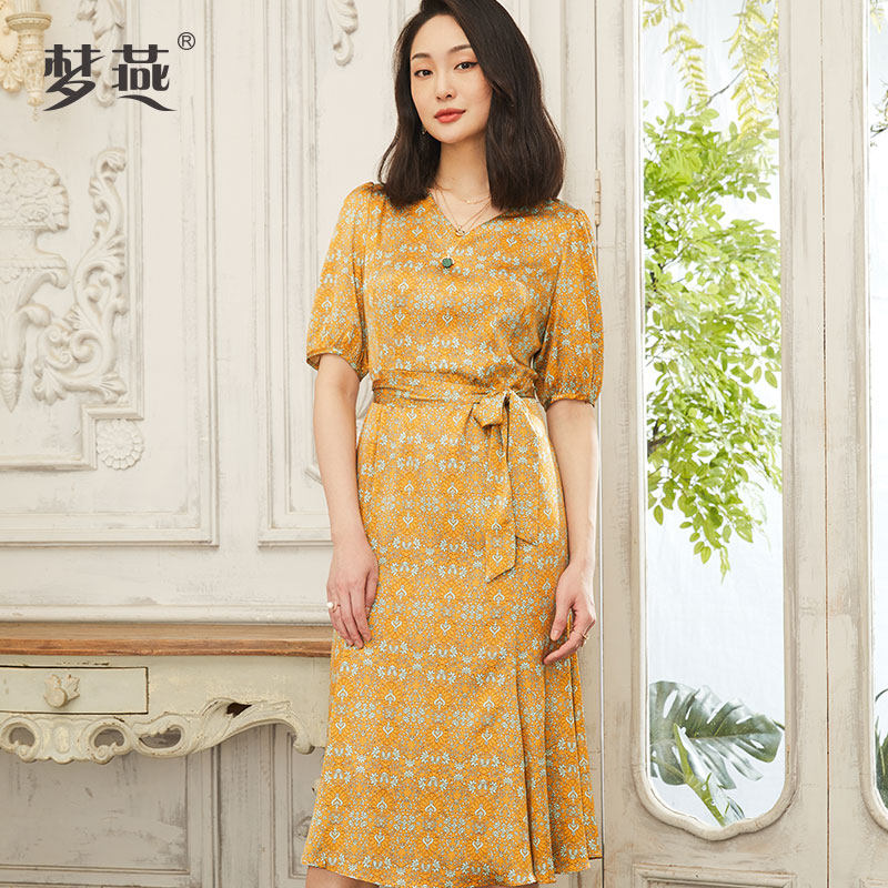 梦燕【设计师联名×枫丹白露之城系列】时尚气质时尚真丝连衣裙