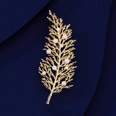 复古大气金柏胸针高档女精致百搭松枝胸花小众设计感别针西装配饰