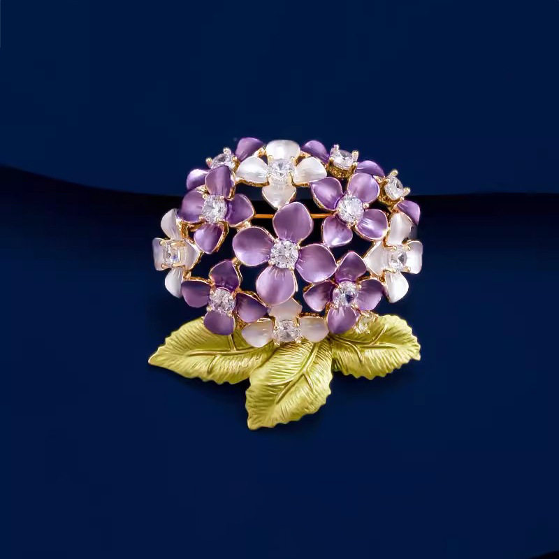 珐琅彩绣球花朵胸针高档女时尚精致胸花小众设计感气质别针配饰品,饰品/流行首饰/时尚饰品新,胸针,淘宝优惠券,粉丝福利购,淘宝优惠卷