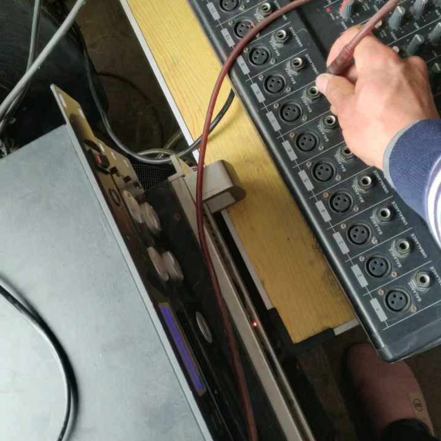 雅马哈MX1206调音台，公司更新设备，音量推子有一个有点接&mdash;议价