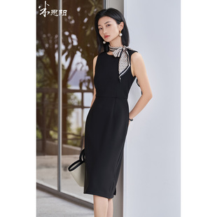 米思阳2025冬季新款高级感轻奢职业连衣裙修身无袖包臀裙女4965