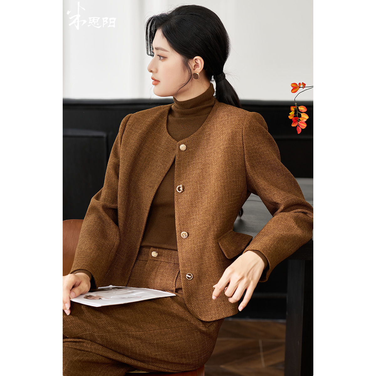 米思阳2025秋冬新款韩系简约高级感短外套超好看小个子上衣女4206