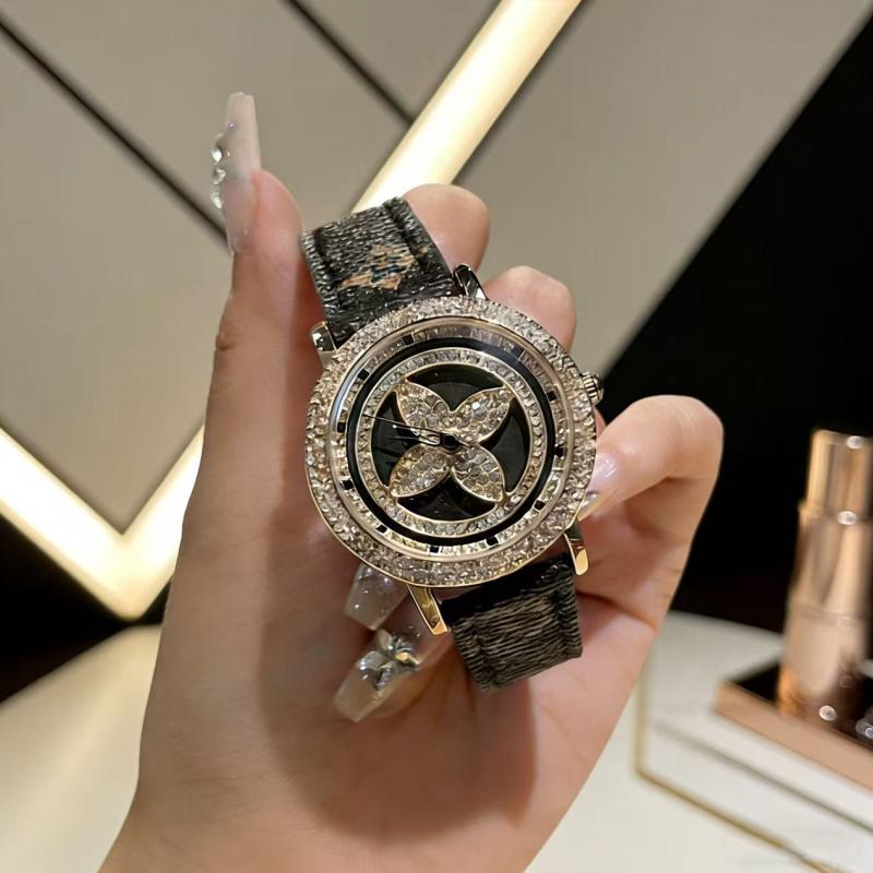 四叶草时来运转水钻潮流学生女表时尚气质时装表休闲旋转女士手表