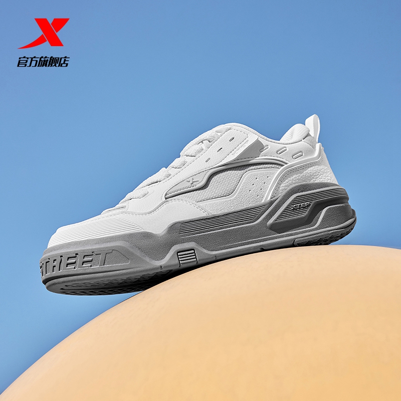 特步厚底增高面包鞋革网款