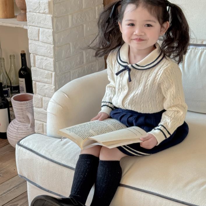 miu系女童学院风翻领毛线开衫