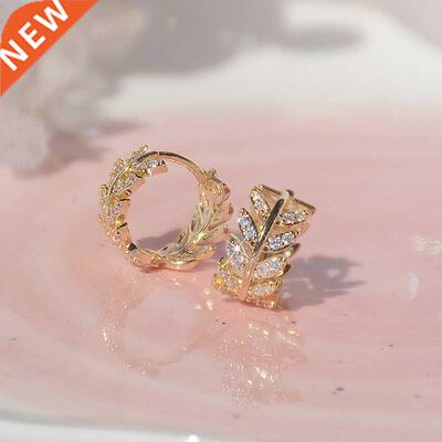 Hot Sale Exquisite Gold Leaves Circle ud Earrings For Wome